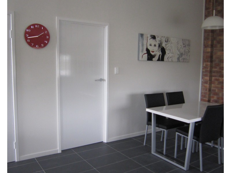 1/105 Bowen Street, Roma QLD 4455