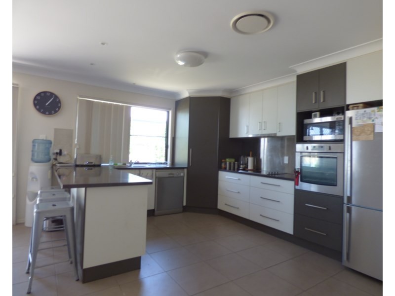 19 Robusta Drive, Roma QLD 4455