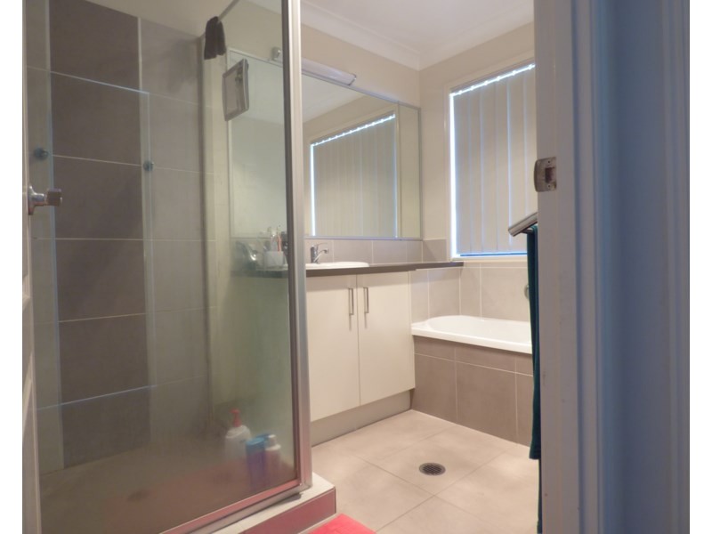 19 Robusta Drive, Roma QLD 4455