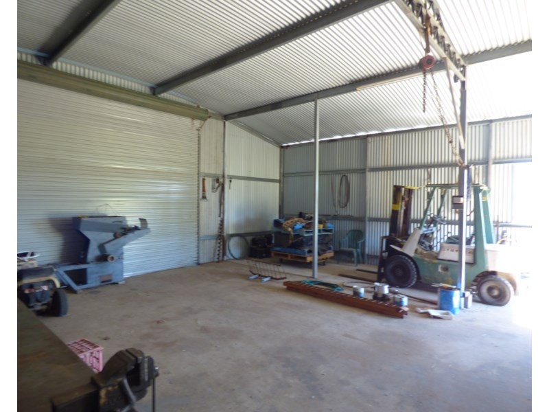 31 Russell Street, Wallumbilla QLD 4428