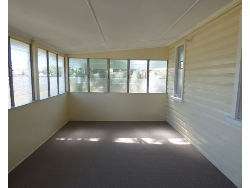 31 Russell Street, Wallumbilla QLD 4428