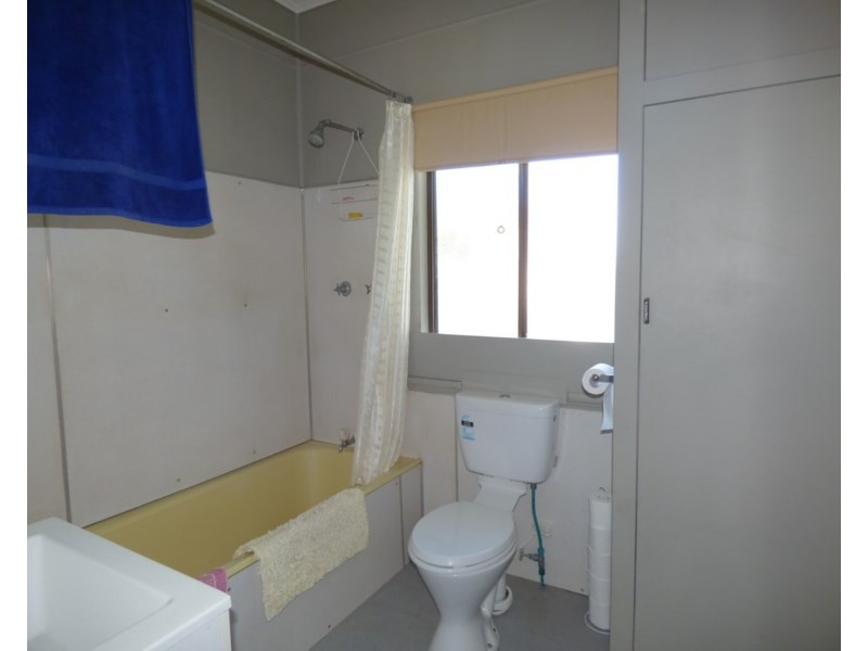 31 Russell Street, Wallumbilla QLD 4428