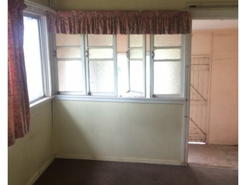 38 Raglan Street, Roma QLD 4455