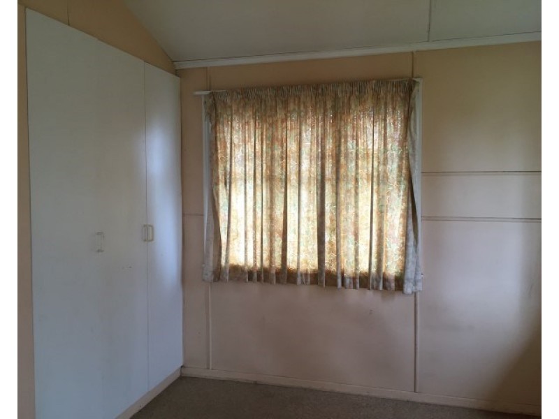 38 Raglan Street, Roma QLD 4455