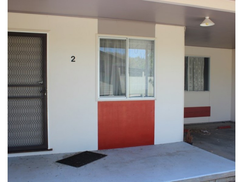 2/14 Duke Street, Roma QLD 4455