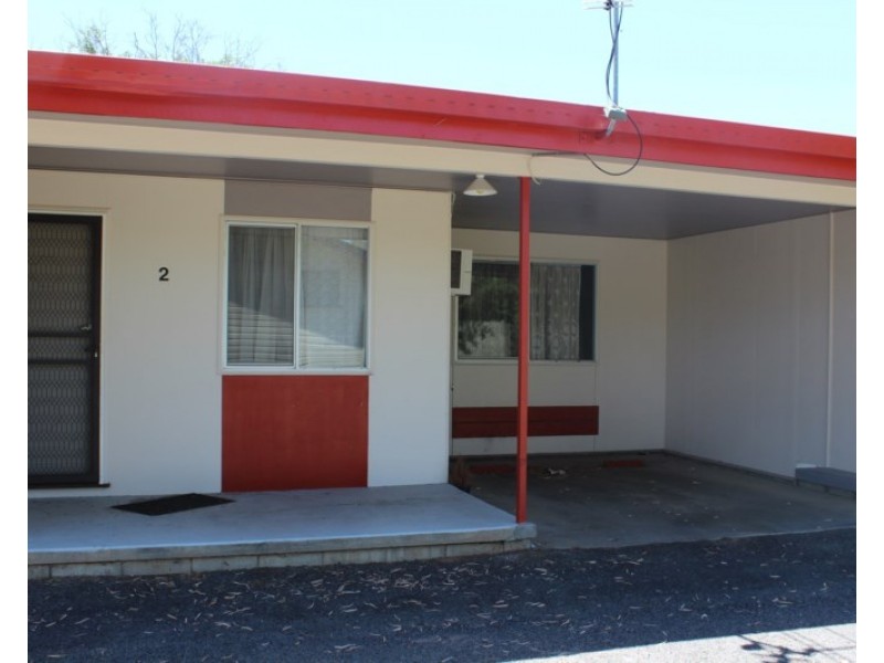 2/14 Duke Street, Roma QLD 4455