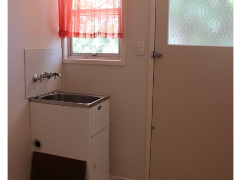 2/14 Duke Street, Roma QLD 4455