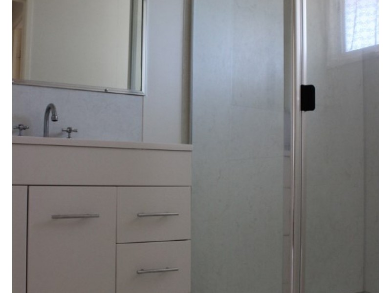 2/14 Duke Street, Roma QLD 4455