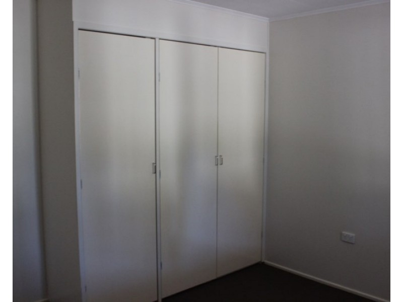 2/14 Duke Street, Roma QLD 4455