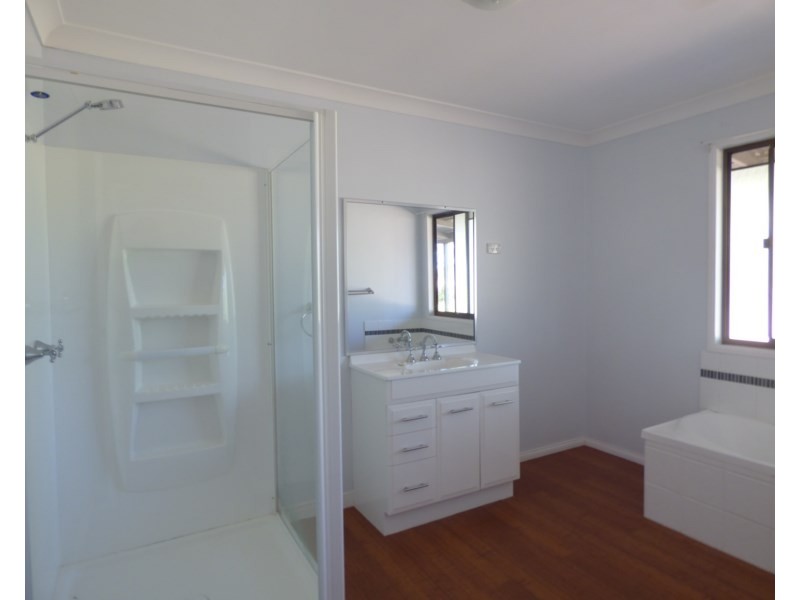 68 Minka Road, Roma QLD 4455