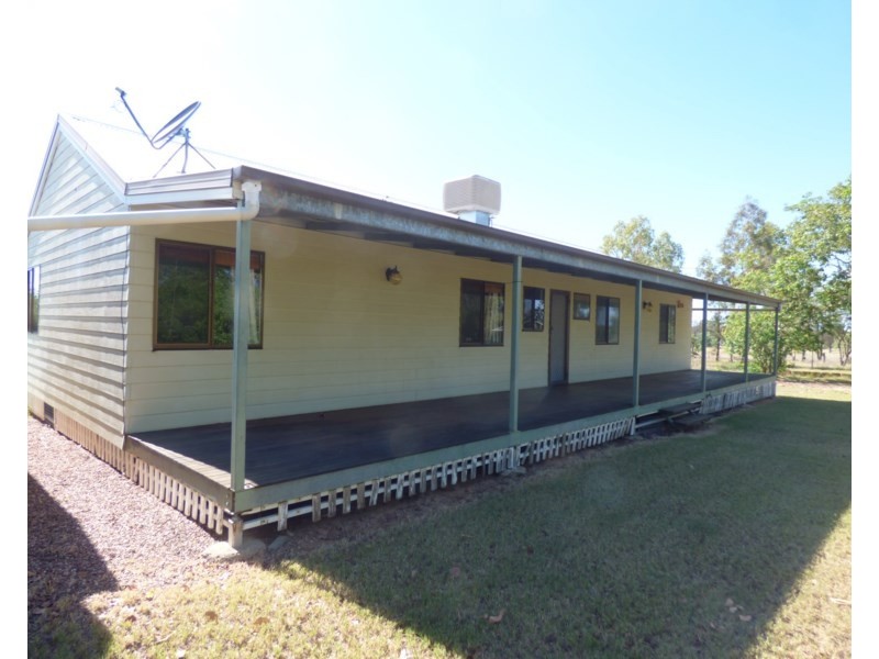 68 Minka Road, Roma QLD 4455