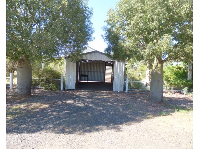 68 Minka Road, Roma QLD 4455