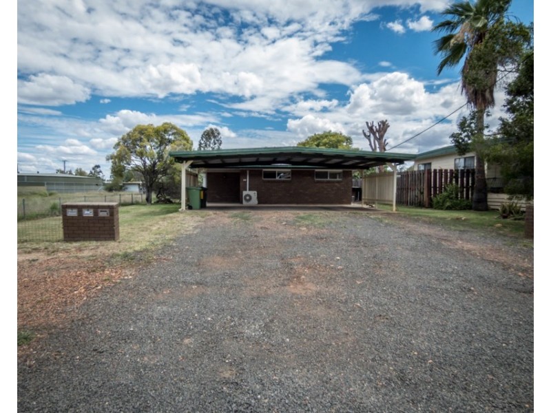 28 Elmer Street, Roma QLD 4455