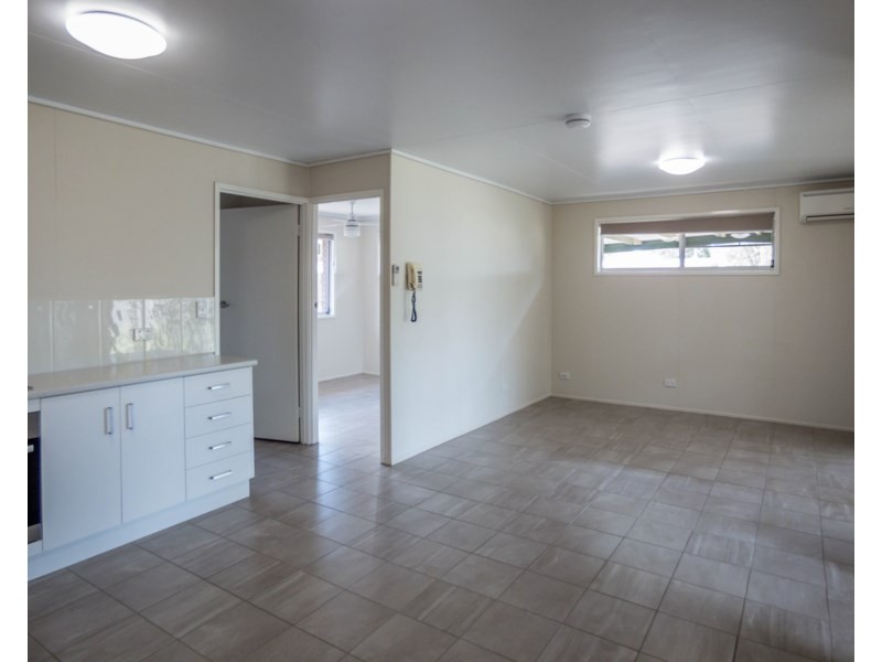 28 Elmer Street, Roma QLD 4455