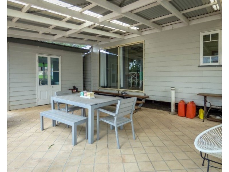 127 Arthur Street, Roma QLD 4455