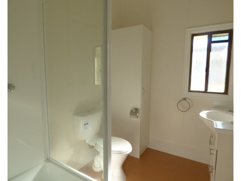 2 Saunders Street, Roma QLD 4455