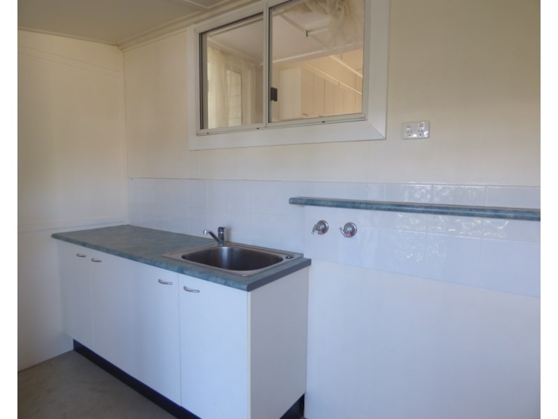 2 Saunders Street, Roma QLD 4455