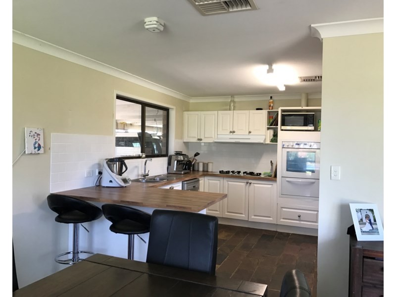 199 Charles Street, Roma QLD 4455