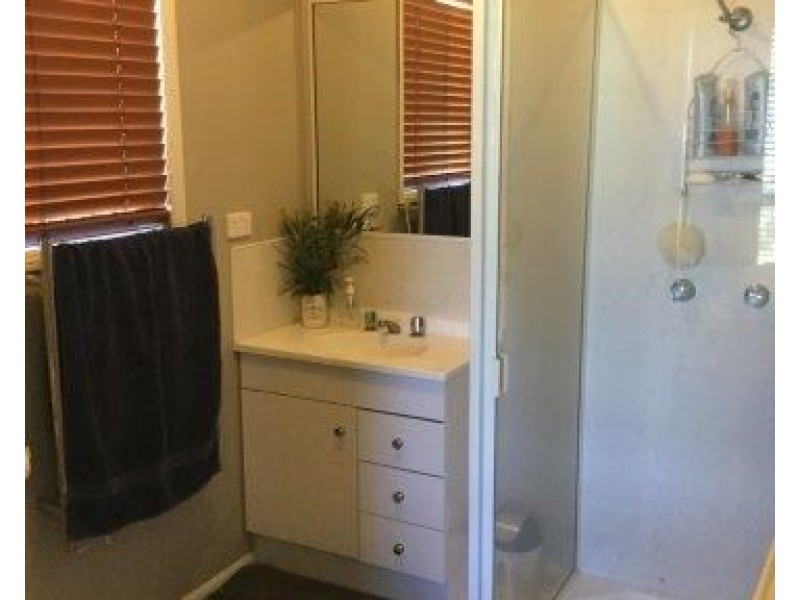 7 Powell Street, Roma QLD 4455