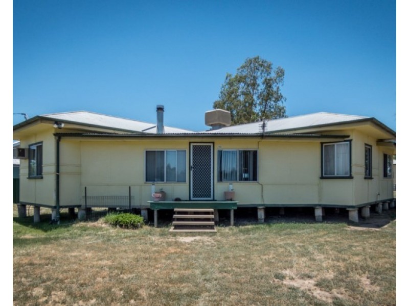 50 Twine Street, Roma QLD 4455