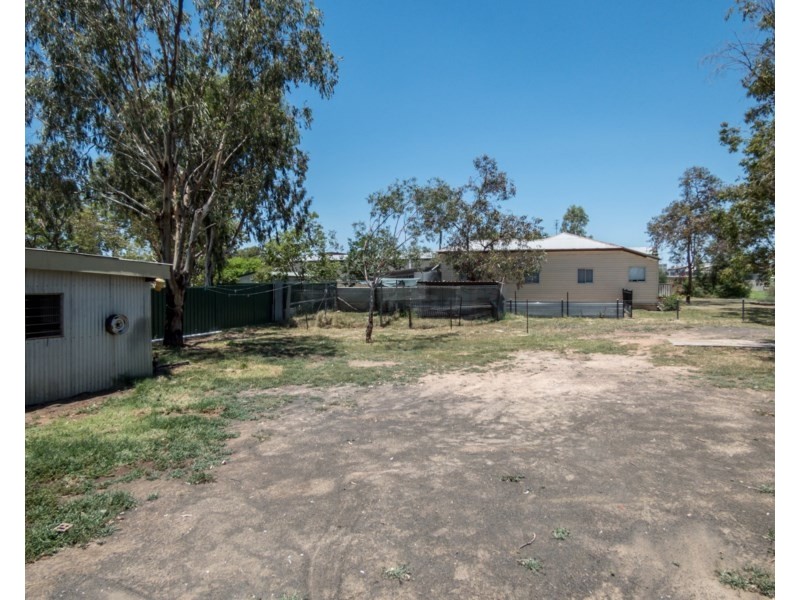 50 Twine Street, Roma QLD 4455