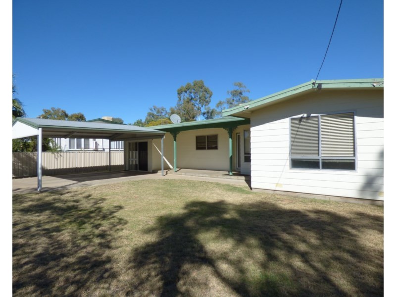 9 Borland Street, Roma QLD 4455