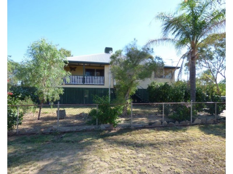 12 Phillip Street, Roma QLD 4455