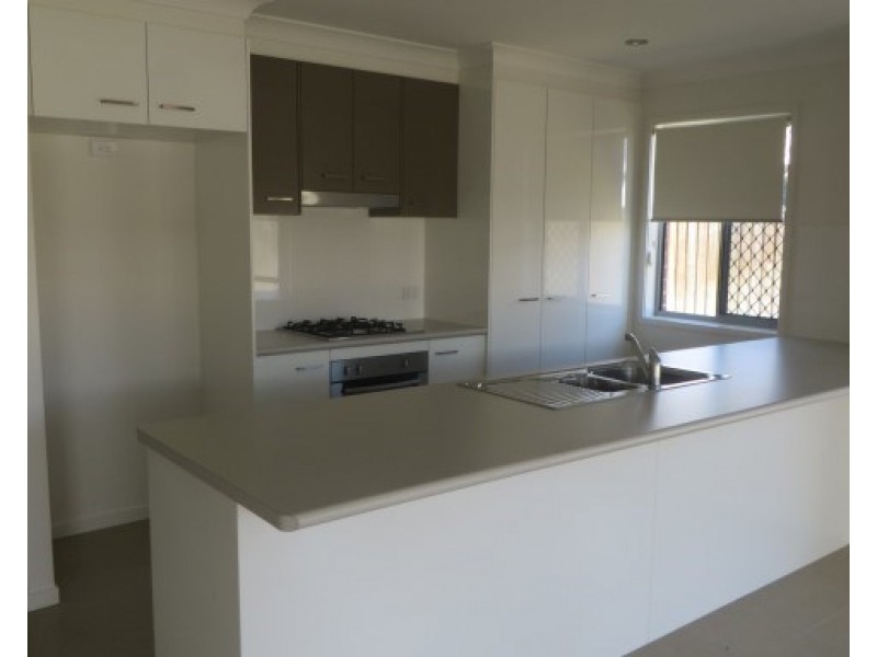 6 Clearview Drive, Roma QLD 4455
