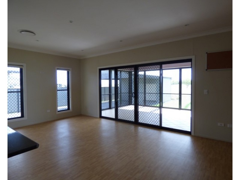 39 Robusta Drive, Roma QLD 4455