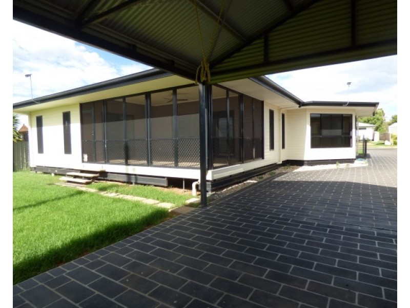 39 Robusta Drive, Roma QLD 4455