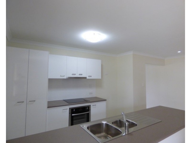 13 Ivy Street, Roma QLD 4455