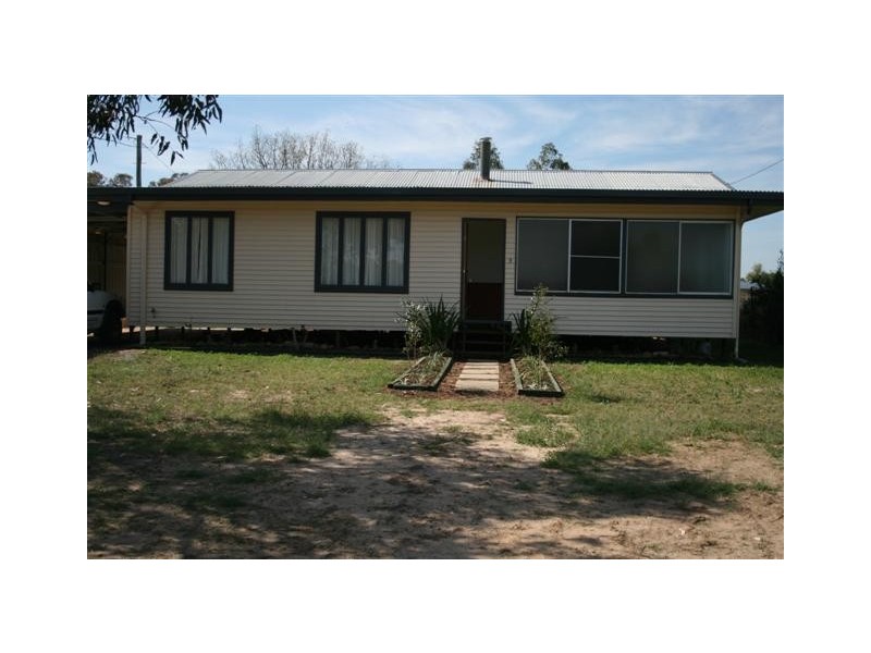 3 Lovell Street, Roma QLD 4455