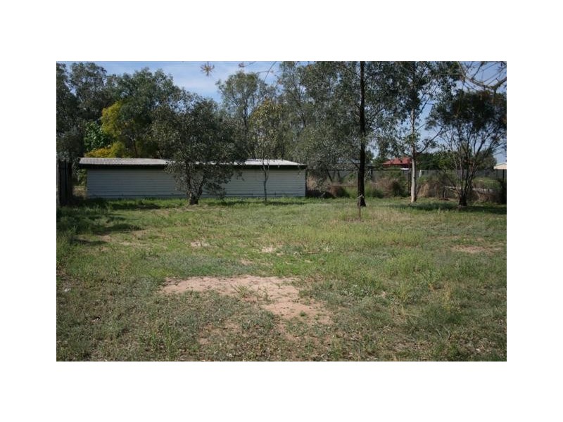 3 Lovell Street, Roma QLD 4455