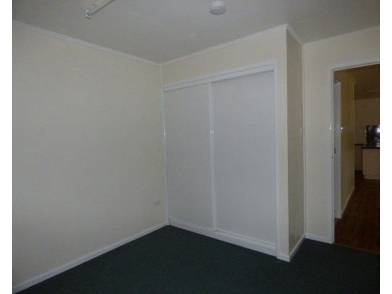2 Derry Street, Roma QLD 4455