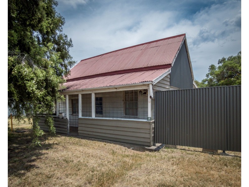 49 Station Street, Roma QLD 4455