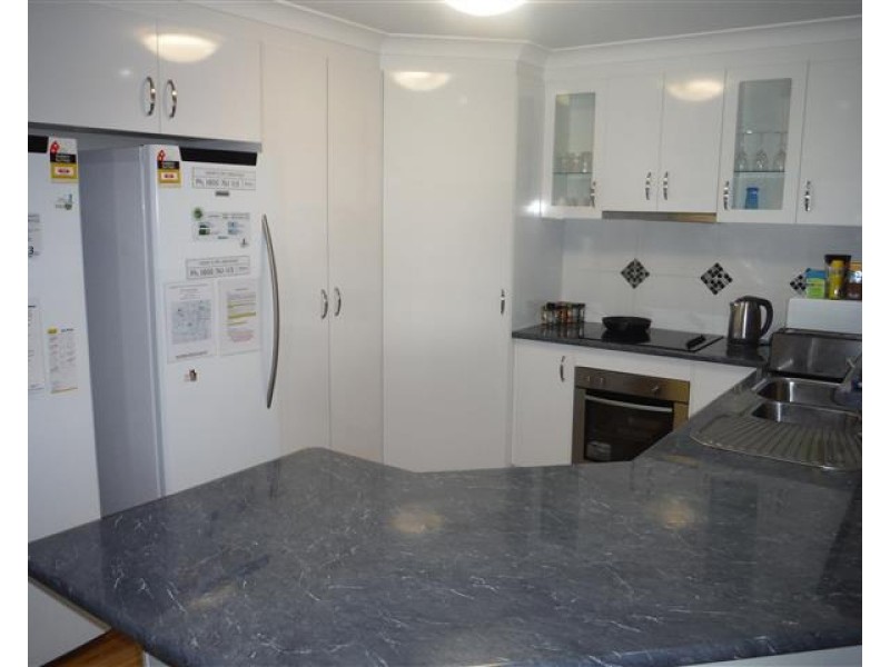 12 Beetson Drive, Roma QLD 4455