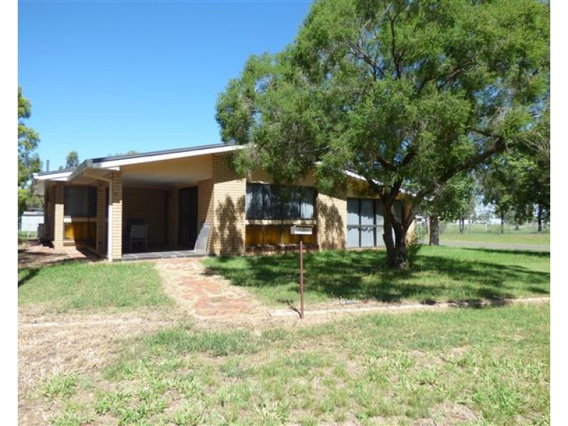 8 Martin Street, Roma QLD 4455
