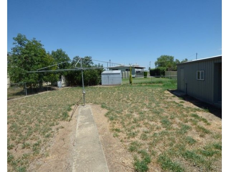45 Downs Street, Roma QLD 4455