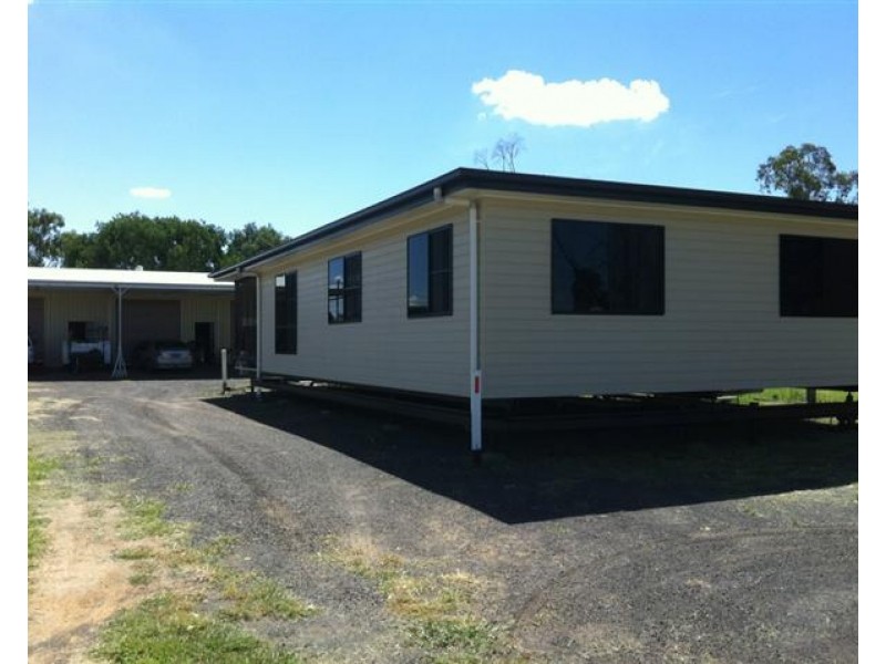 61 Hawthorne Street, Roma QLD 4455