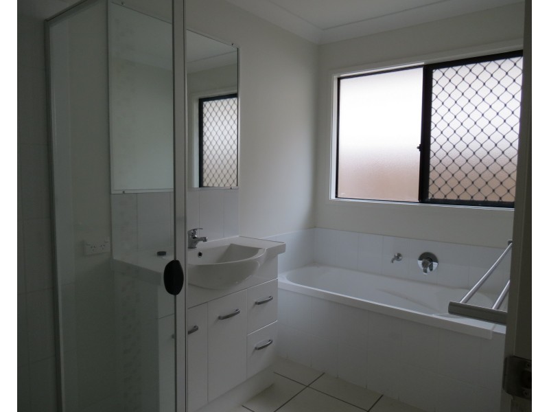 18 Clearview Drive, Roma QLD 4455