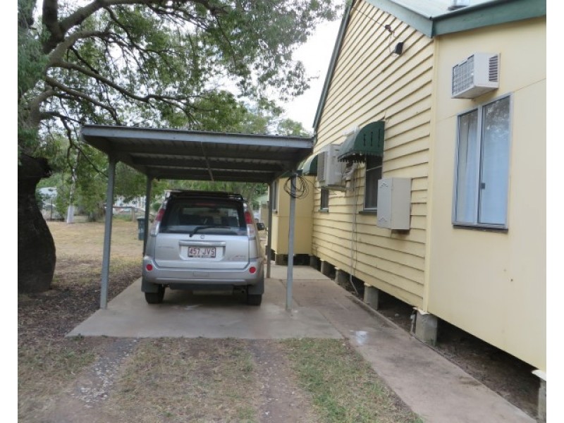 9 Bungil Street, Roma QLD 4455