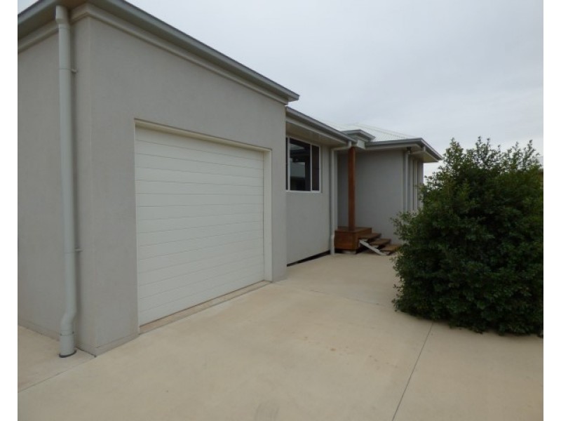 1/16 Bassett Court, Roma QLD 4455