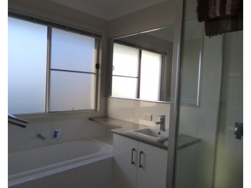 1/16 Bassett Court, Roma QLD 4455