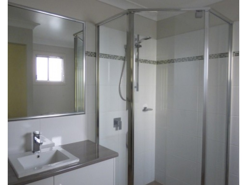 1/16 Bassett Court, Roma QLD 4455