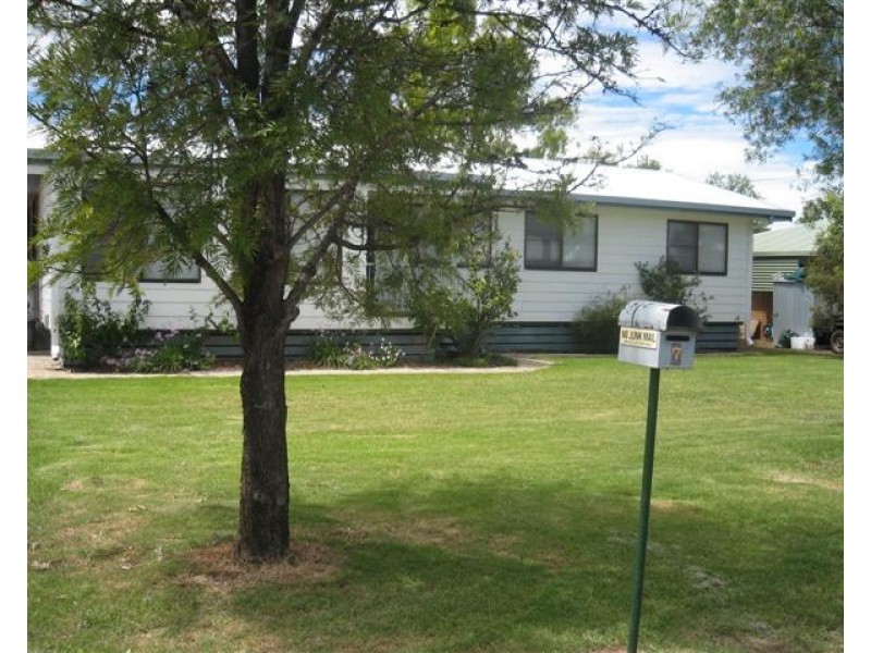 7 Everingham Avenue, Roma QLD 4455