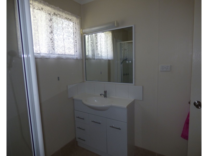 180b McDowall Street, Roma QLD 4455