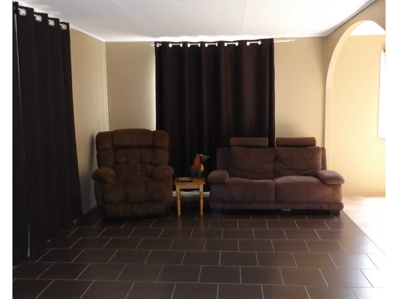 20 Elmer Street, Roma QLD 4455