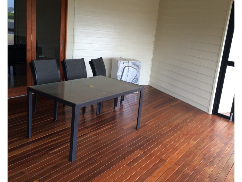 2 Lockyer Crescent, Roma QLD 4455