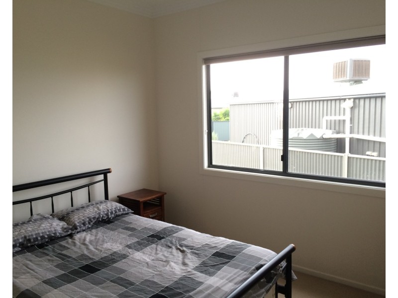2 Lockyer Crescent, Roma QLD 4455
