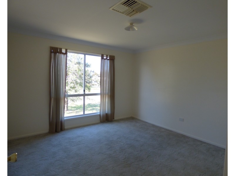 103 Quintin Street, Roma QLD 4455